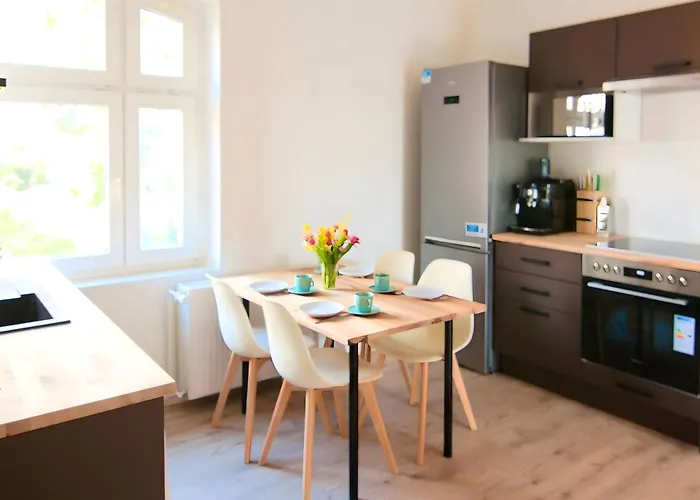 Apartman Work & In *